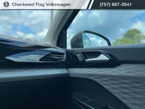 Used 2023 Volkswagen Taos S FWD image 29