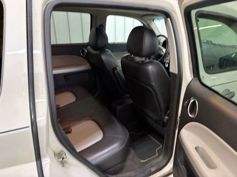 Used 2007 Chevrolet HHR LT w/ LT Preferred Equipment Group FWD image 12