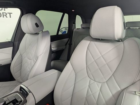 New 2026 BMW X5 xDrive40i image 12
