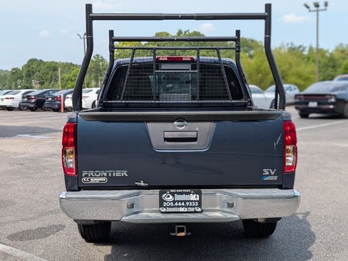 Used 2019 Nissan Frontier SV RWD image 8