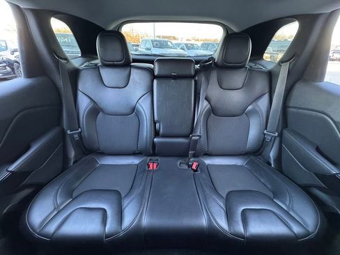 Used 2019 Jeep Cherokee Latitude Plus image 22