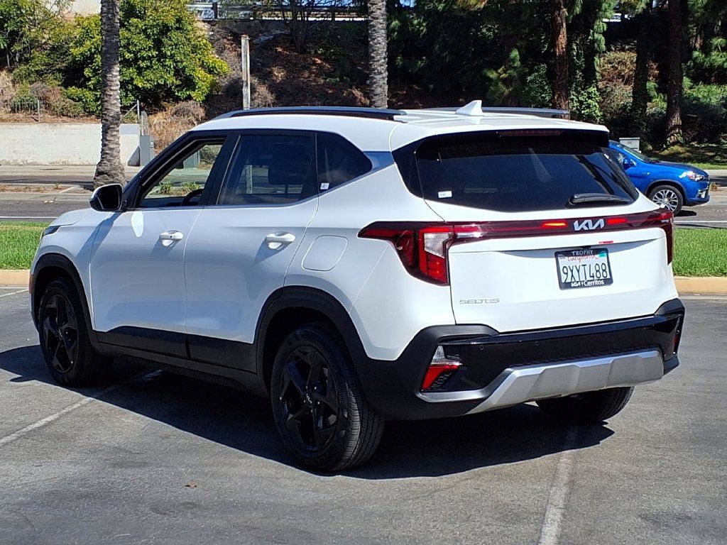 Certified 2026 Kia Seltos EX w/ EX Sunroof Package FWD image 7