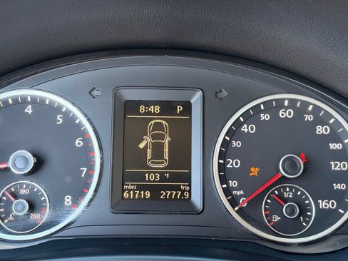 Used 2012 Volkswagen Tiguan S FWD image 30