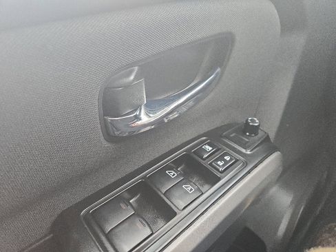 Used 2015 Nissan Titan PRO-4X image 25