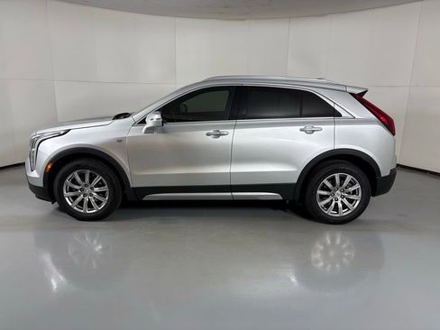 Used 2022 Cadillac XT4 Premium Luxury w/ Safety Alert Package image 5