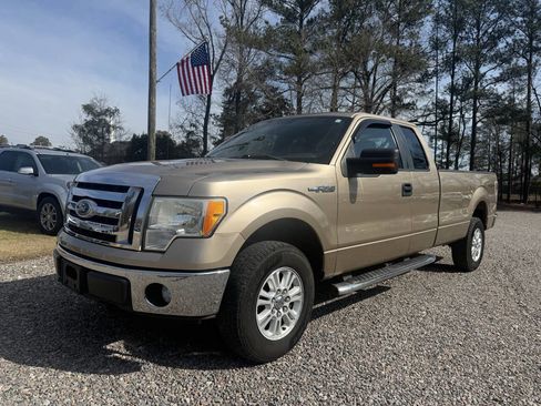 Used 2011 Ford F150 XLT w/ HD Payload Pkg image 22