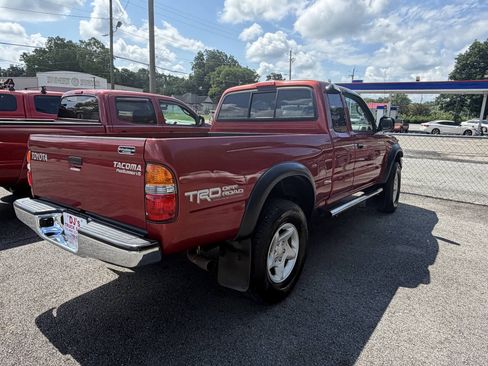 Used 2003 Toyota Tacoma PreRunner RWD image 3