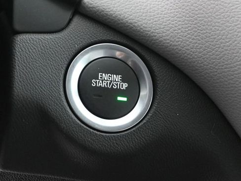 Used 2023 Chevrolet Equinox LS w/ LS Convenience Package image 20