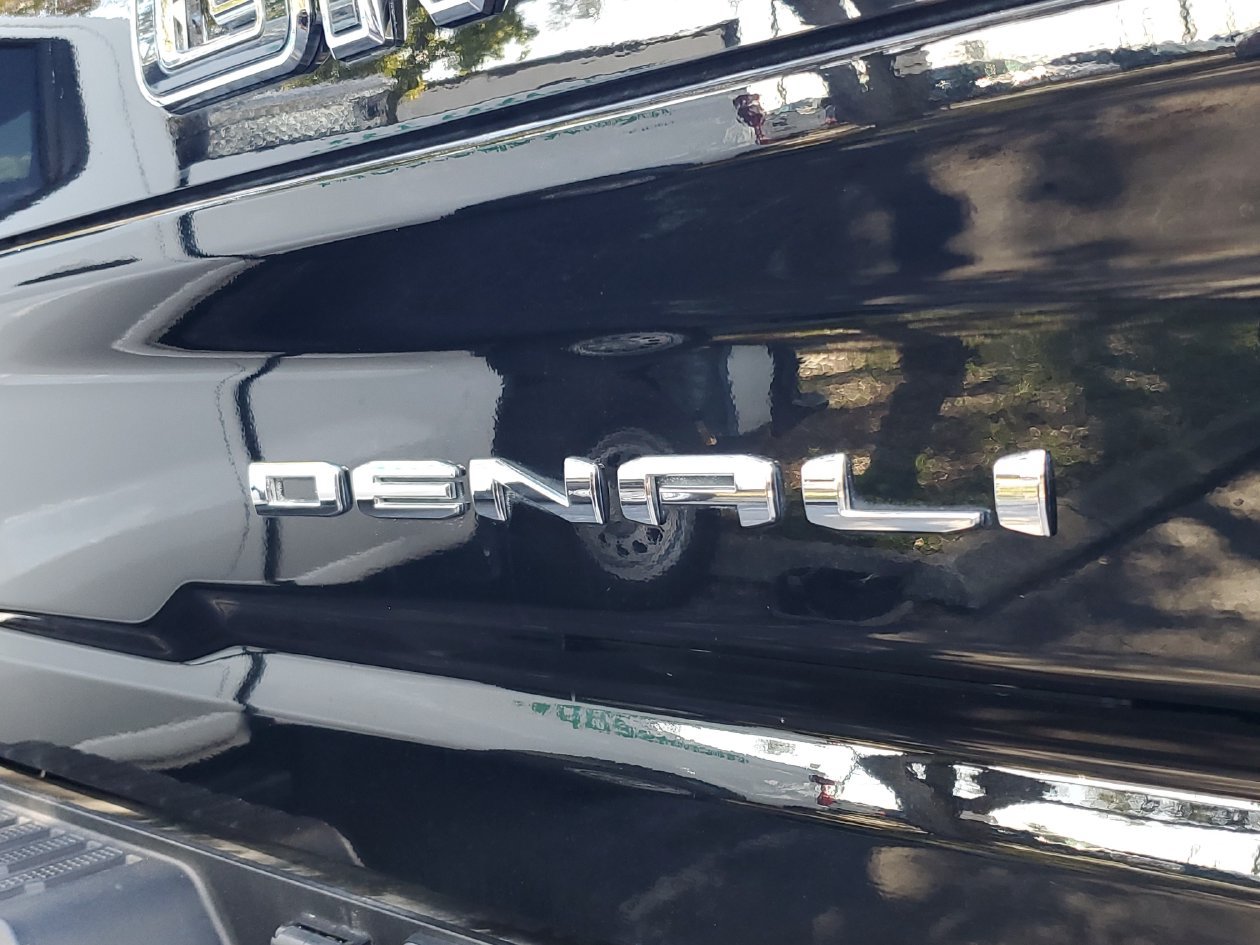 Used 2024 GMC Sierra 2500 Denali Ultimate AWD/4WD image 8