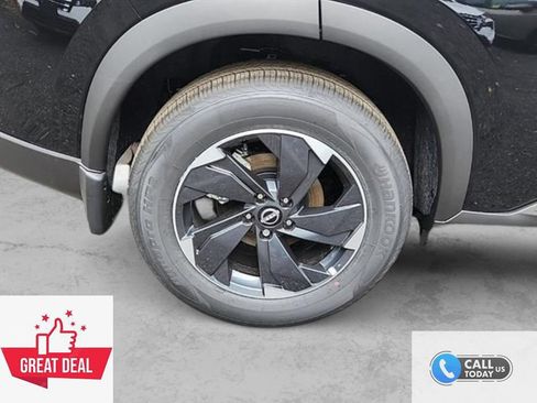 New 2025 Nissan Rogue SV AWD/4WD image 4