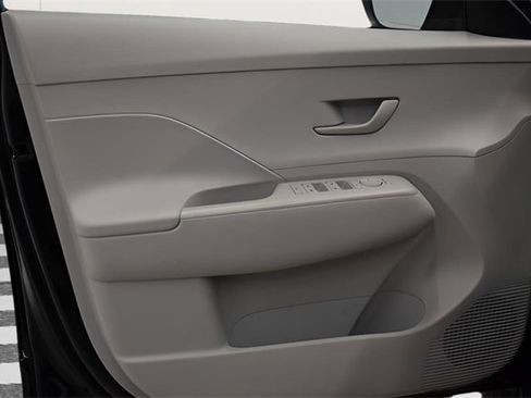 Used 2025 Hyundai Kona SEL image 20