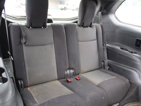 Used 2017 Nissan Pathfinder SV w/ SV Tech Package AWD/4WD image 5