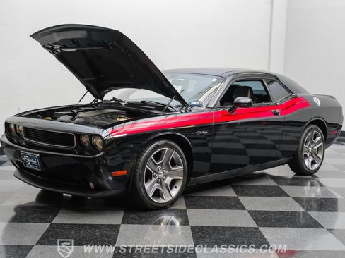 Used 2012 Dodge Challenger R/T image 34