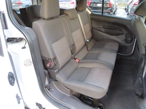 Used 2018 Ford Transit Connect XL image 11