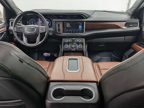 Used 2023 GMC Yukon Denali Ultimate image 18