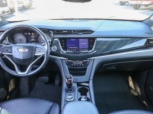 Used 2021 Cadillac XT6 Premium Luxury AWD/4WD image 26