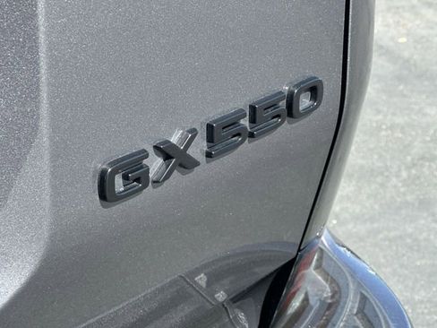 Used 2025 Lexus GX 550 w/ Cold Area Package AWD/4WD image 32