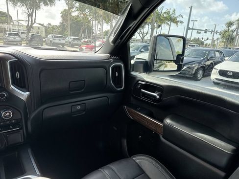Used 2020 Chevrolet Silverado 3500 High Country w/ Z71 Off-Road Package AWD/4WD image 15