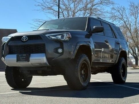 Used 2019 Toyota 4Runner TRD Off-Road image 4