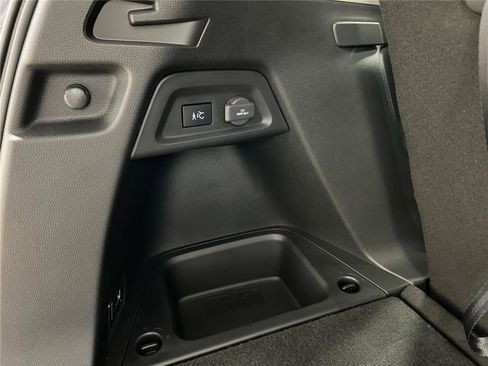 New 2025 Honda Pilot Touring image 36