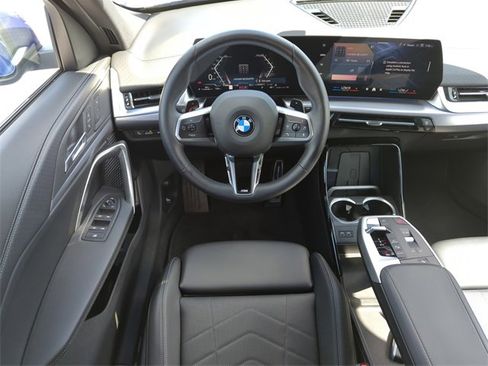 Used 2025 BMW X2 xDrive28i w/ M Sport Package image 13