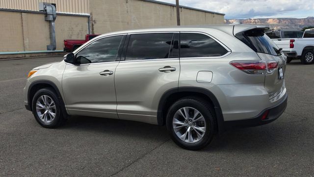 Used 2014 Toyota Highlander Plus AWD/4WD image 7