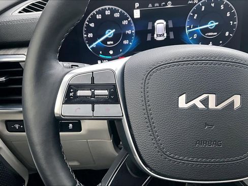 Used 2025 Kia Telluride SX AWD/4WD image 24