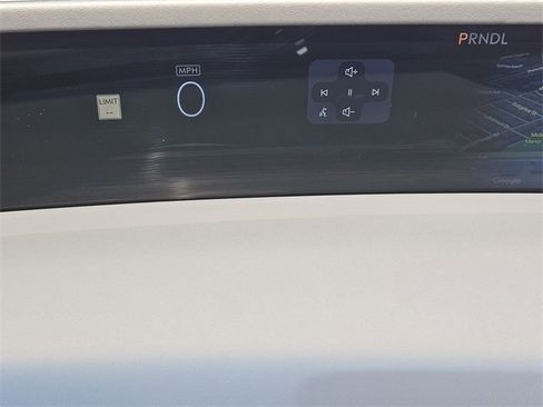 Certified 2024 Lincoln Nautilus Premier w/ Equipment Group 102A image 16