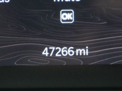 Used 2023 Jeep Grand Cherokee Altitude image 14