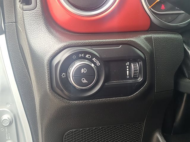 Used 2023 Jeep Gladiator Rubicon w/ Cold Weather Group AWD/4WD image 15