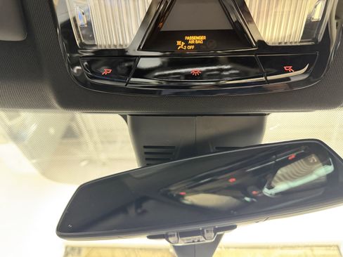 Used 2022 BMW 330i w/ M Sport Package image 17