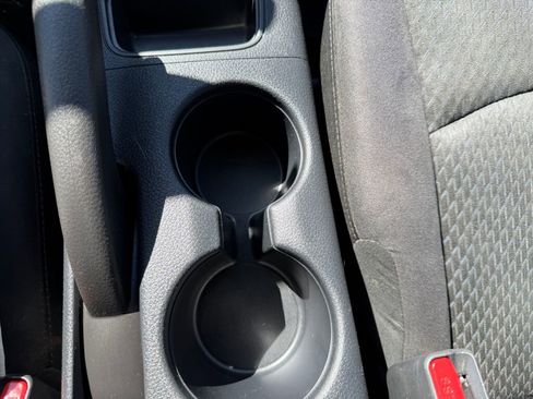 Used 2014 Nissan Sentra SR w/ SR Driver Package FWD image 21