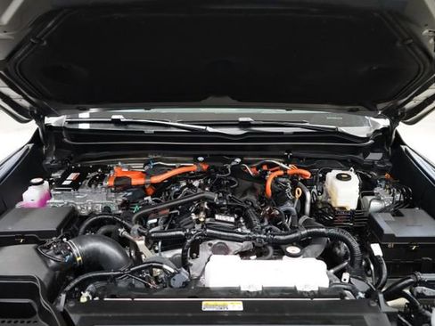 Used 2025 Toyota Tacoma Limited AWD/4WD image 77