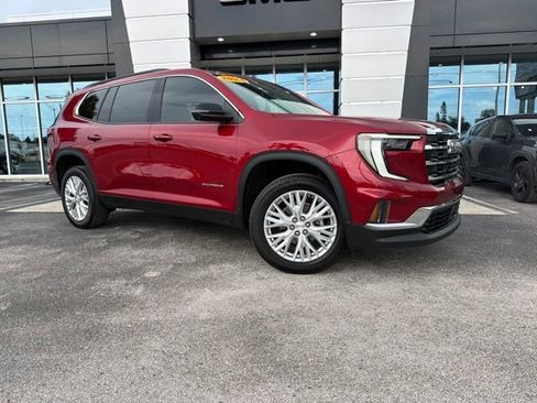 Used 2024 GMC Acadia Elevation FWD image 2