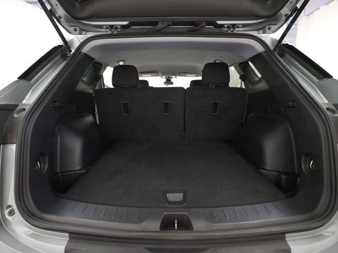 Used 2025 Chevrolet Blazer LT image 10