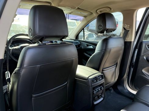 Used 2018 Buick Envision Essence image 18