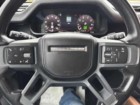Used 2023 Land Rover Defender 130 X-Dynamic SE image 26