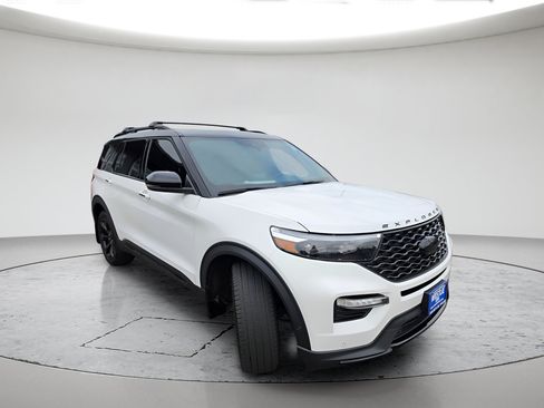 Used 2024 Ford Explorer ST w/ Equipment Group 401A AWD/4WD image 3