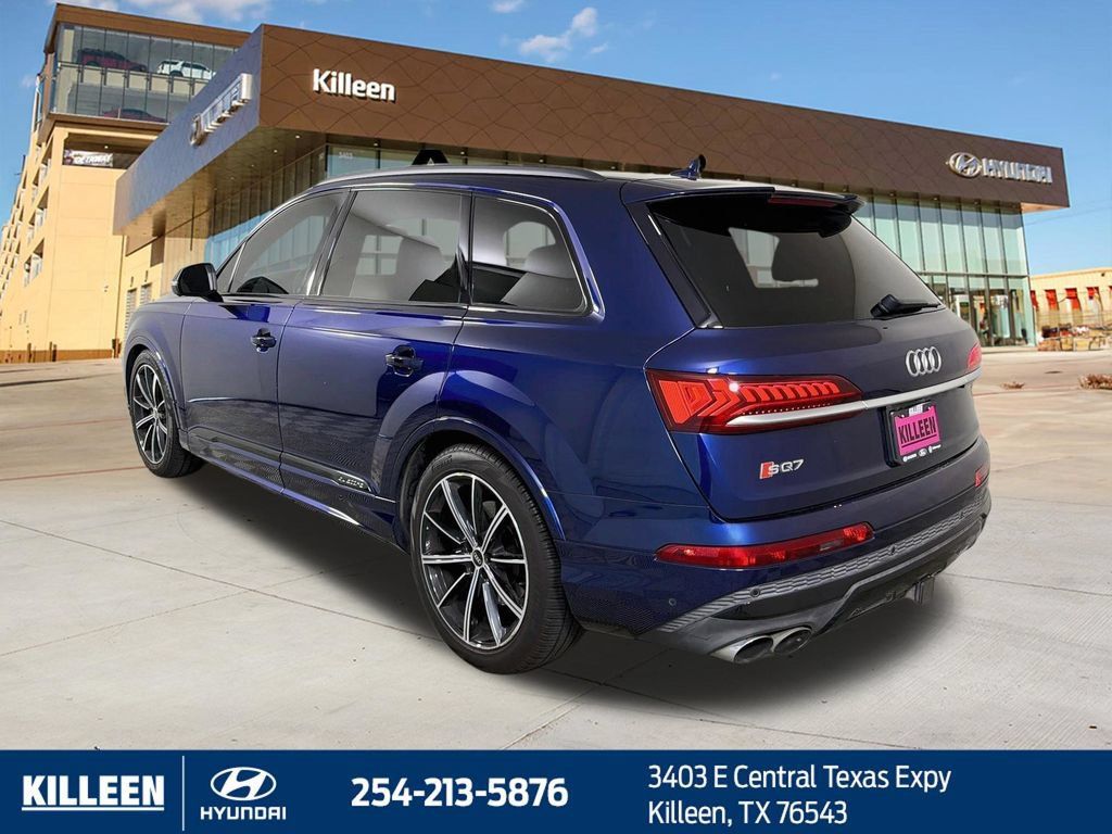 Used 2020 Audi SQ7 Premium Plus w/ Towing Package AWD/4WD image 5