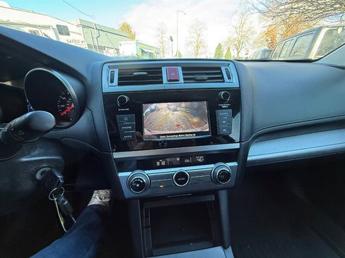 Used 2018 Subaru Outback 2.5i image 21