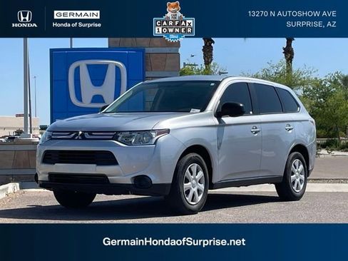 Used 2014 Mitsubishi Outlander ES image 1