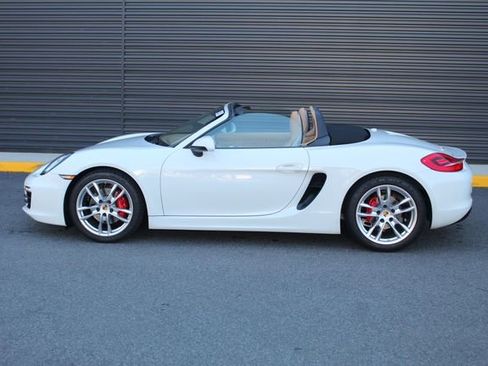 Used 2015 Porsche Boxster S image 2