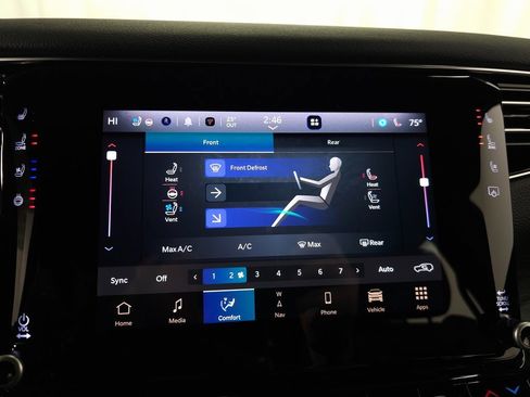 Used 2024 Jeep Wagoneer Series III image 32