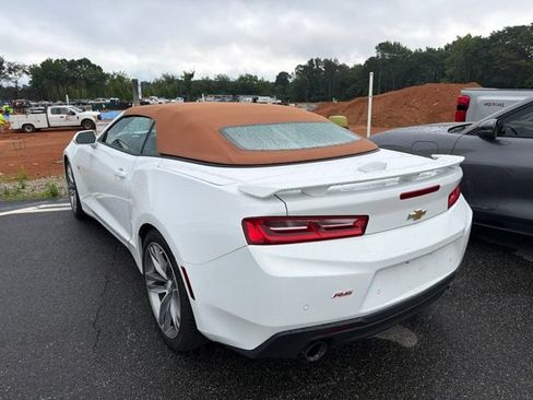 Used 2017 Chevrolet Camaro LT RWD image 4