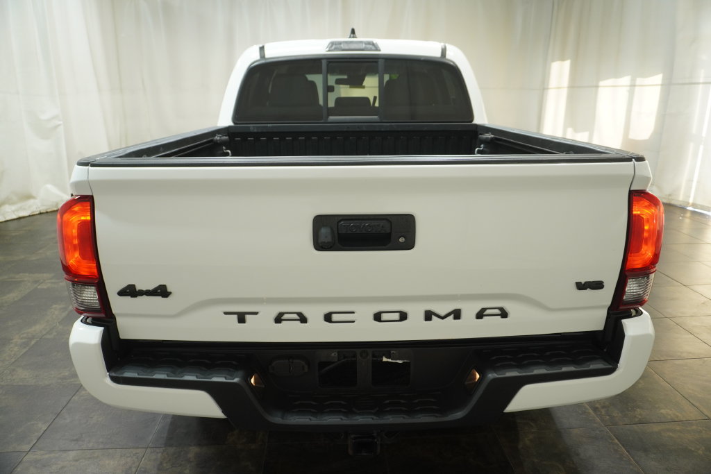 Certified 2023 Toyota Tacoma SR AWD/4WD image 5