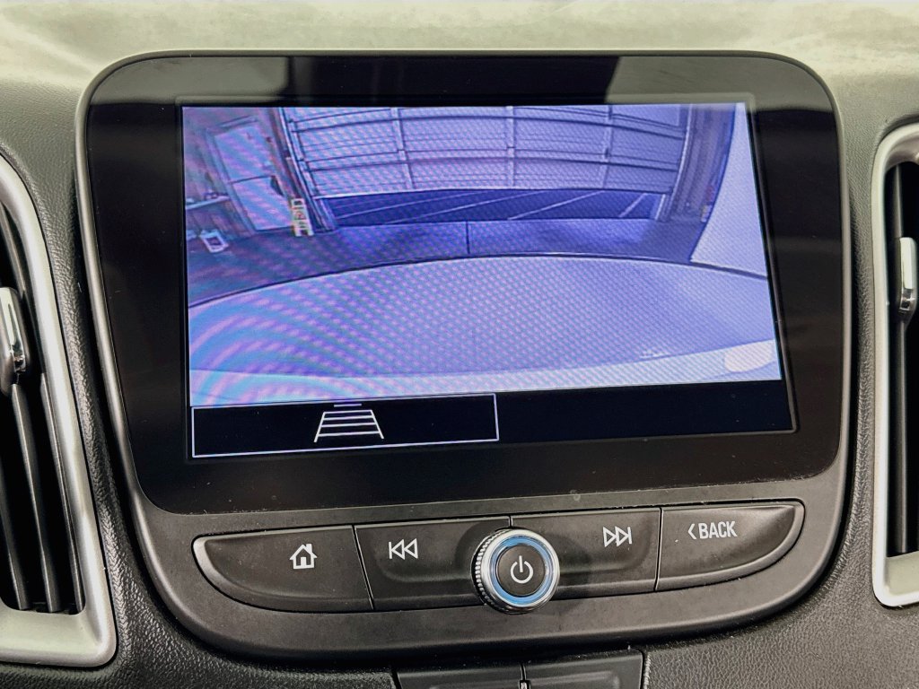 Used 2022 Chevrolet Malibu LT FWD image 36