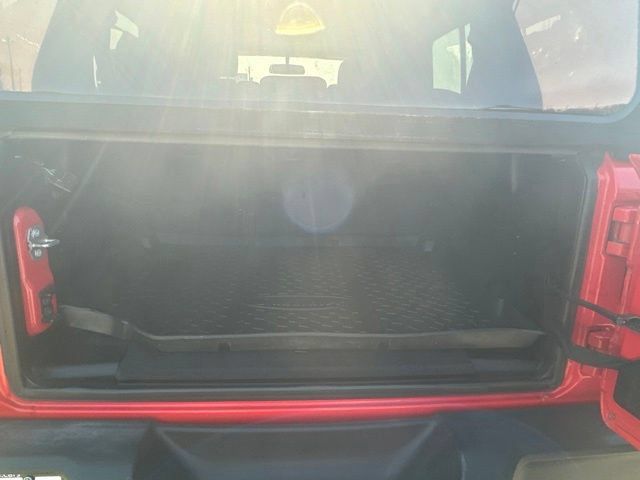 Used 2018 Jeep Wrangler Unlimited Sport AWD/4WD image 10
