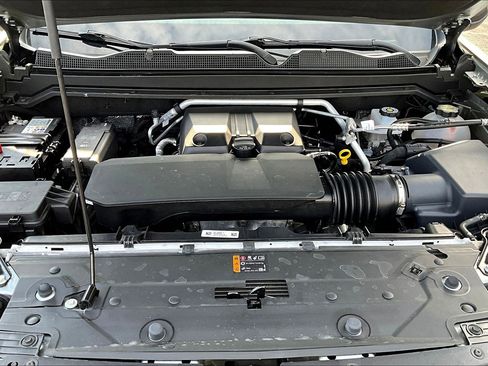 Used 2025 Chevrolet Colorado W/T w/ Advanced Trailering Package image 22