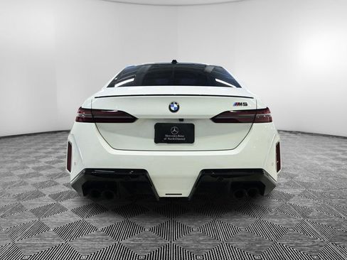 Used 2026 BMW M5 image 4