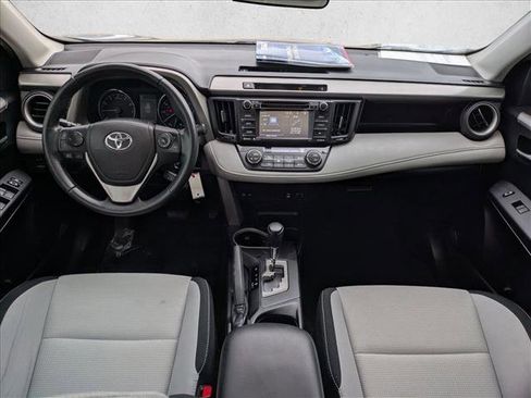 Used 2016 Toyota RAV4 XLE image 17